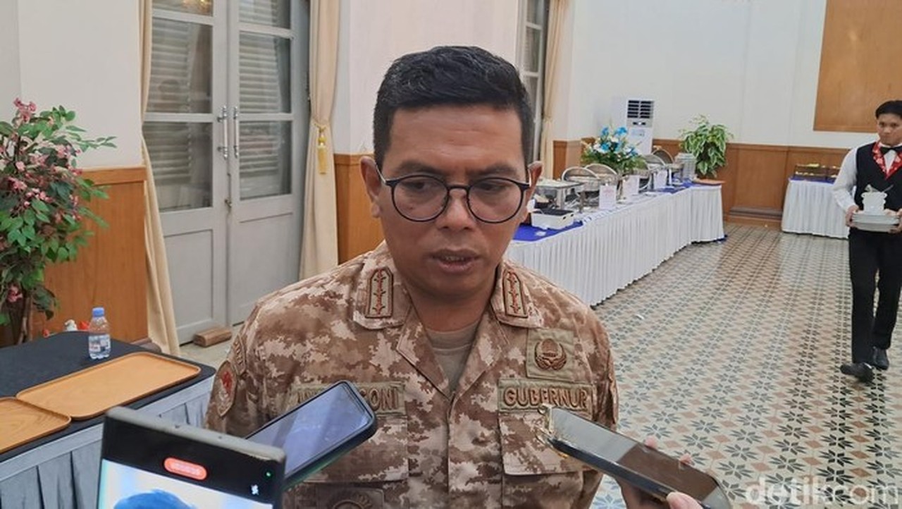 Sungai Cirarab Menyempit Akibat Bangunan Liar, Gubernur Banten Janjikan Normalisasi Segera