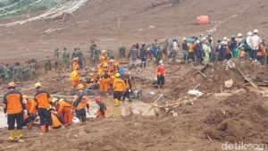 Longsor Cisarua Bandung Barat: Bom Waktu Geologis yang Meledak Akibat Kombinasi Fatal