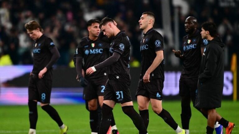 Conte Tegaskan Napoli Belum Out dari Perburuan Scudetto Meski Tertinggal dari Juventus