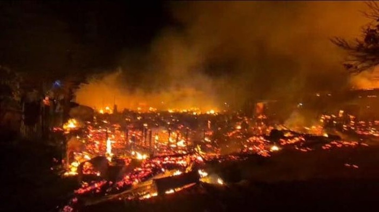 15 Rumah dan Ruko Pasar Kasongan Kalteng Terbakar Hebat, Polisi Selidiki Penyebab Arus Pendek