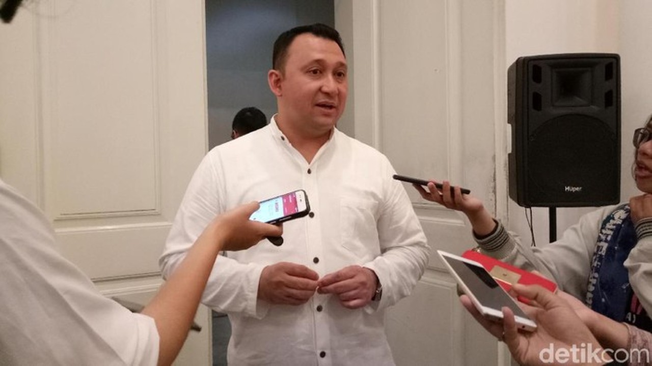 Cuaca Ekstrem Rusak Atap Rumah dan Sekolah di Jakarta Utara, Pemkot Kirim Bantuan