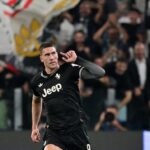 Barcelona Bidik Alvarez dan Vlahovic sebagai Suksesor Robert Lewandowski Musim Panas