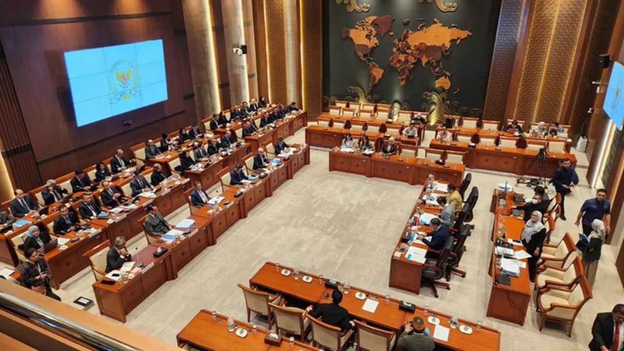 Komisi I DPR dan Menlu Sugiono Gelar Rapat Tertutup Bahas Capaian dan Rencana Kinerja Kemenlu