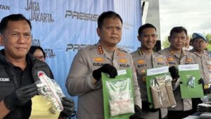 Polisi Bekasi Ungkap Jaringan Narkoba, Sita 686 Gram Sabu dan Senjata Api Rakitan