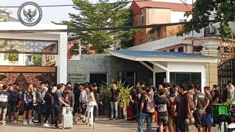 2.493 WNI di Kamboja Terjebak Pinjol Ilegal, KBRI Phnom Penh Fasilitasi Kepulangan