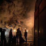 Api Melalap Pabrik Sandal di Medan Sejak Dini Hari, Pemadaman Berlangsung 6 Jam