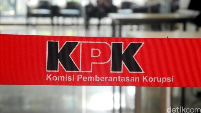 KPK Geledah Kantor Dinas Perkim Madiun Terkait Dugaan Korupsi Wali Kota Nonaktif Maidi