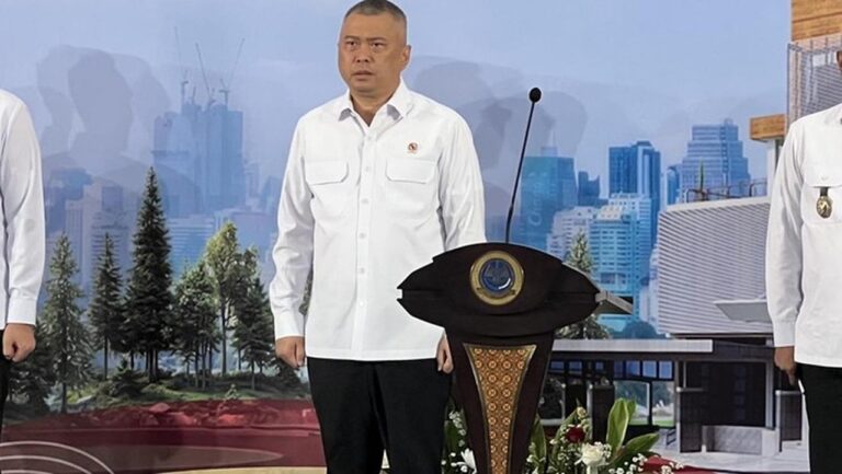 Kemenhub Akui Headway KRL Green Line Terlalu Lama, Perbaikan Jaringan Listrik Dikebut 1-2 Tahun Kemenhub Akui Headway KRL Green Line Terlalu Lama, Perbaikan Jaringan Listrik Dikebut 1-2 Tahun