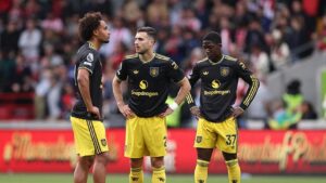 Manchester United Tak Berbelanja di Januari, Nasib Zirkzee dan Mainoo di Ujung Tanduk?