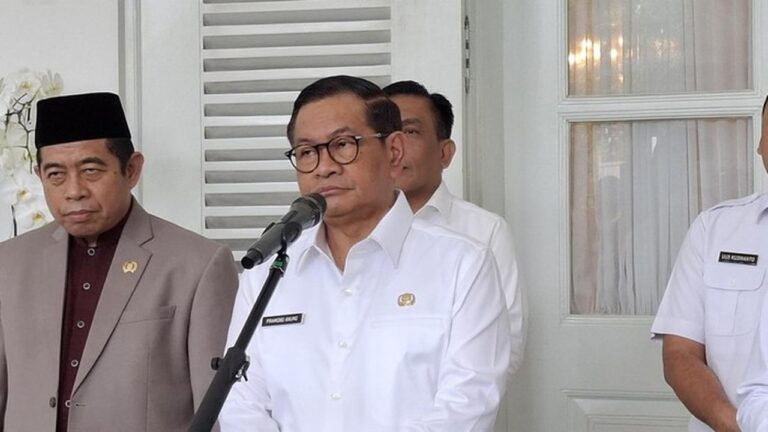 Pramono Anung Minta Dishub DKI dan KKP Atur Lalu Lintas Kapal di Muara Angke
