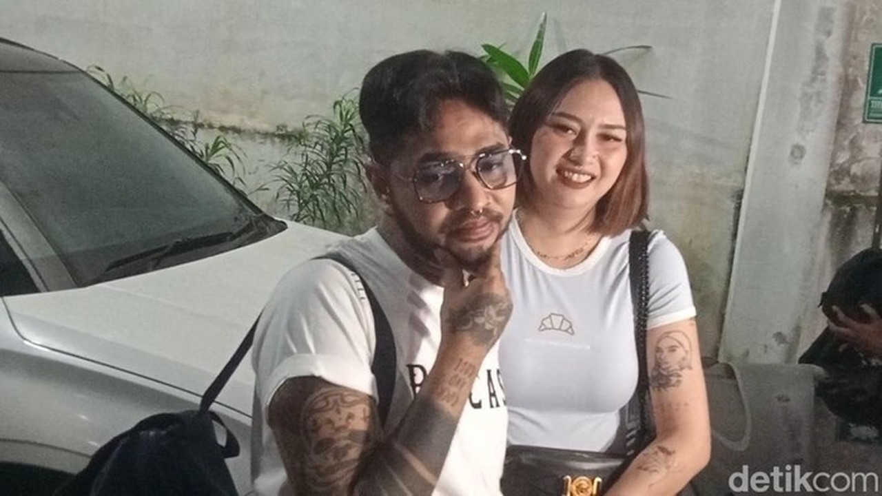 Beby Prisillia Tegaskan Rumah Tangga Harmonis, Setia Dampingi Onad Jalani Rehabilitasi