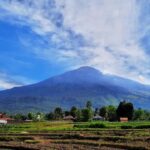 Cuaca Ekstrem dan Longsor Paksa Penutupan Jalur Pendakian Gunung Ciremai