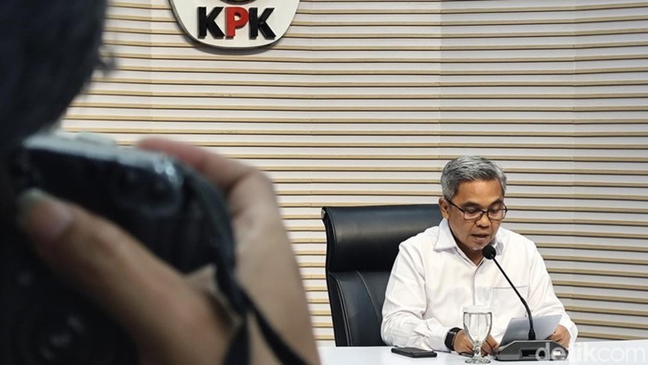 KPK Ungkap Modus Korupsi Berubah: Dulu Tatap Muka, Kini Pakai Skema Layering KPK Ungkap Modus Korupsi Berubah: Dulu Tatap Muka, Kini Pakai Skema Layering