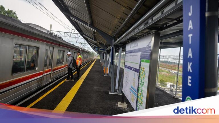 Stasiun Jatake Resmi Beroperasi, Warga Tangerang Sambut Gembira Akses Transportasi Massal Stasiun Jatake Resmi Beroperasi, Warga Tangerang Sambut Gembira Akses Transportasi Massal