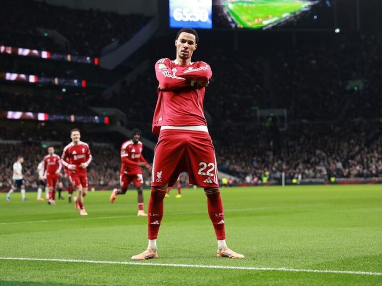 Hugo Ekitike Disebut Rekrutan Termahal Liverpool dengan Performa Terbaik Musim Ini Hugo Ekitike Disebut Rekrutan Termahal Liverpool dengan Performa Terbaik Musim Ini