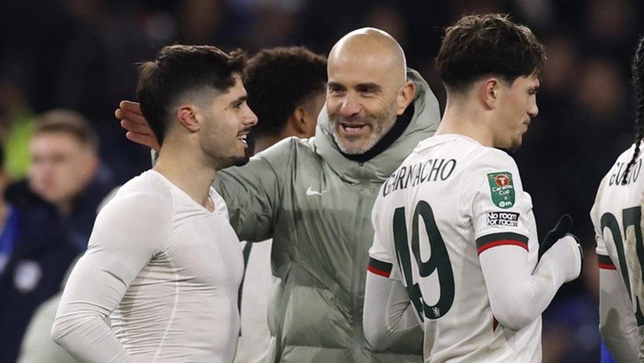 Pedro Neto Terkejut Chelsea Pecat Enzo Maresca, Akui Peran Penting Sang Pelatih