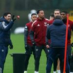 Kekalahan Arsenal Picu Pertemuan Darurat Arteta dengan Pemain di London Colney