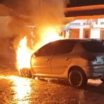 Mobil Warga Bogor Terbakar Hebat Diduga Akibat Korsleting Listrik Saat Bertamu