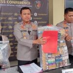 Polisi Pandeglang Bekuk 7 Perampok Spesialis Minimarket, Ratusan Bungkus Rokok Disita