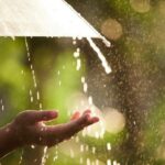 Jabodetabek Berpotensi Hujan Sepanjang Jumat, BMKG Ingatkan Potensi Petir dan Angin Kencang