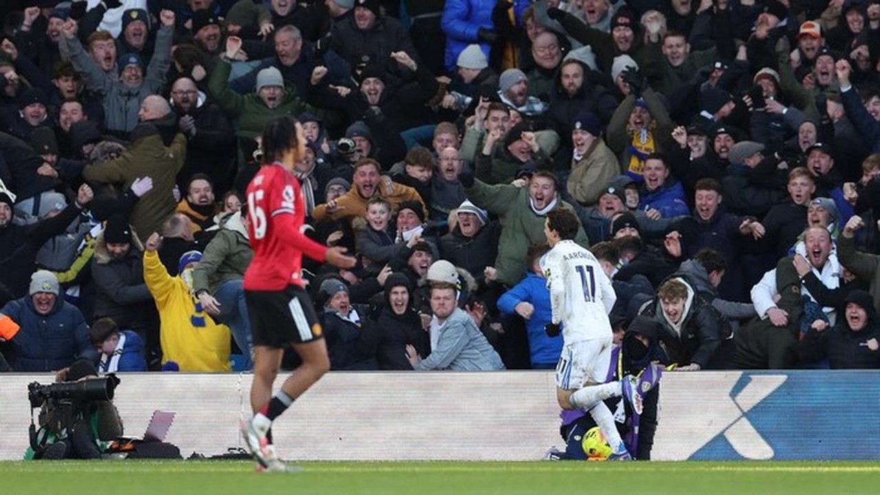 Manchester United Ditahan Imbang Leeds, Amorim Bela Bek Muda Ayden Heaven