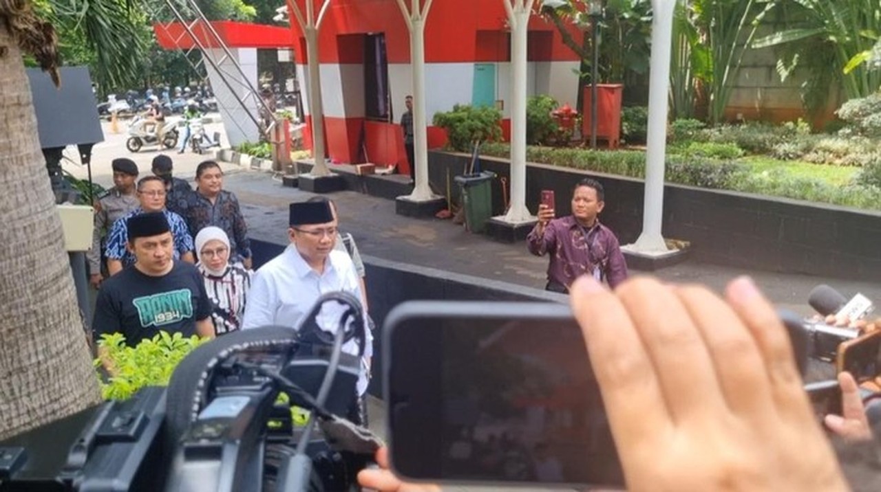 Eks Menag Yaqut Cholil Qoumas Penuhi Panggilan KPK sebagai Tersangka Kasus Korupsi Haji 2024