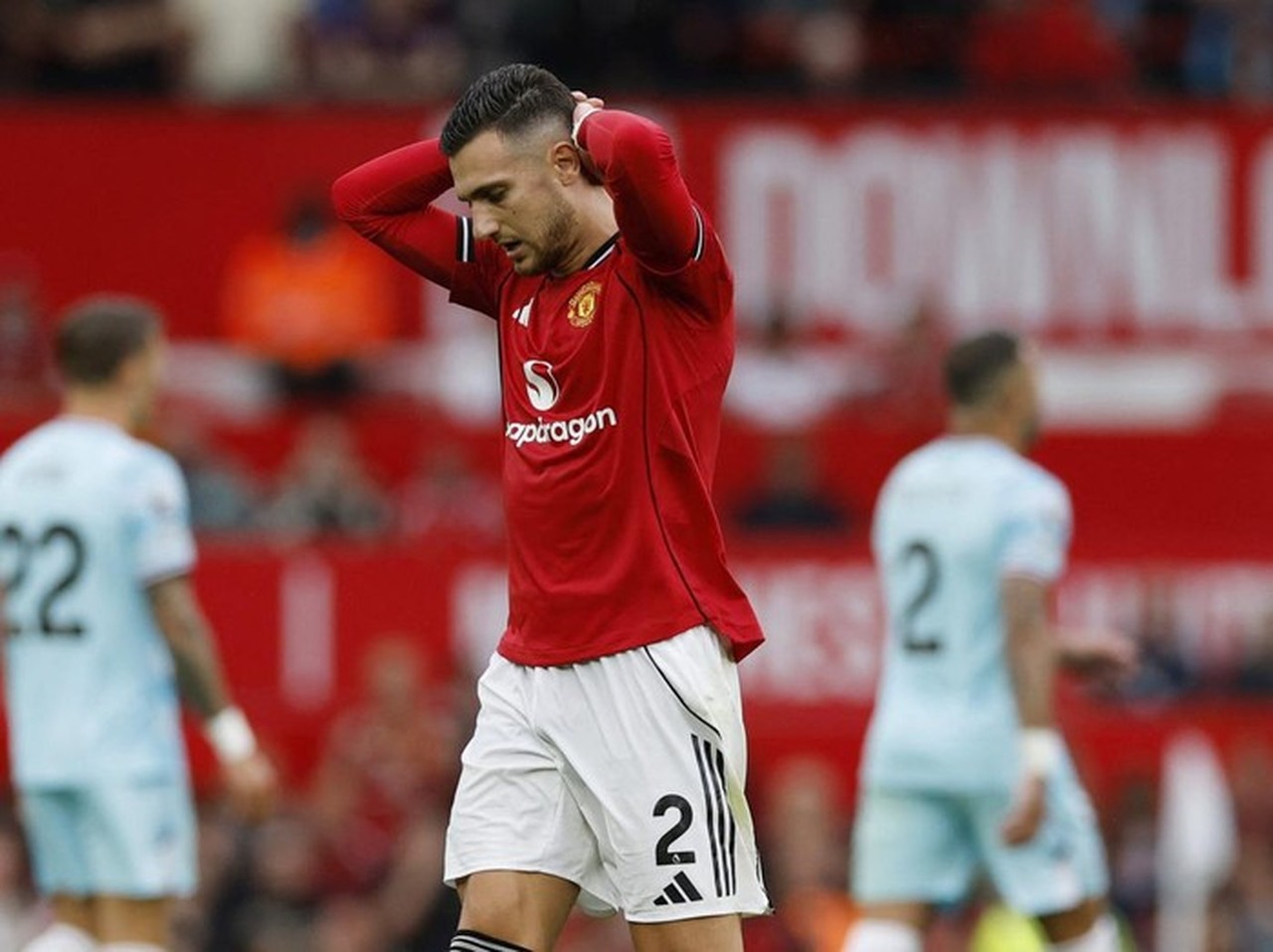 Real Madrid Bidik Diogo Dalot, Trent Alexander-Arnold Tak Penuhi Ekspektasi Real Madrid Bidik Diogo Dalot, Trent Alexander-Arnold Tak Penuhi Ekspektasi