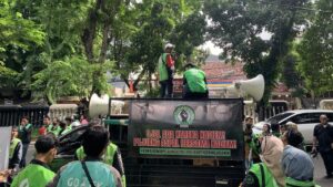Driver Ojol Gelar Aksi Dukung Nadiem Makarim Jelang Sidang Korupsi di PN Jakpus