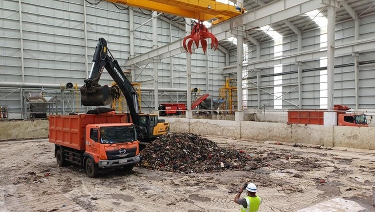 Bau Menyengat RDF Rorotan Kembali Picu Protes, Operasional Dihentikan Sementara Lagi