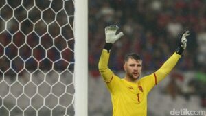 Ajax Amsterdam Resmi Rekrut Maarten Paes, Kiper Timnas Indonesia Dinilai Spesial
