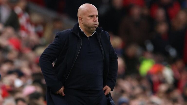 Arne Slot Tegaskan Liverpool Tak Boleh Lagi Terpeleset Demi Tiket Liga Champions Arne Slot Tegaskan Liverpool Tak Boleh Lagi Terpeleset Demi Tiket Liga Champions