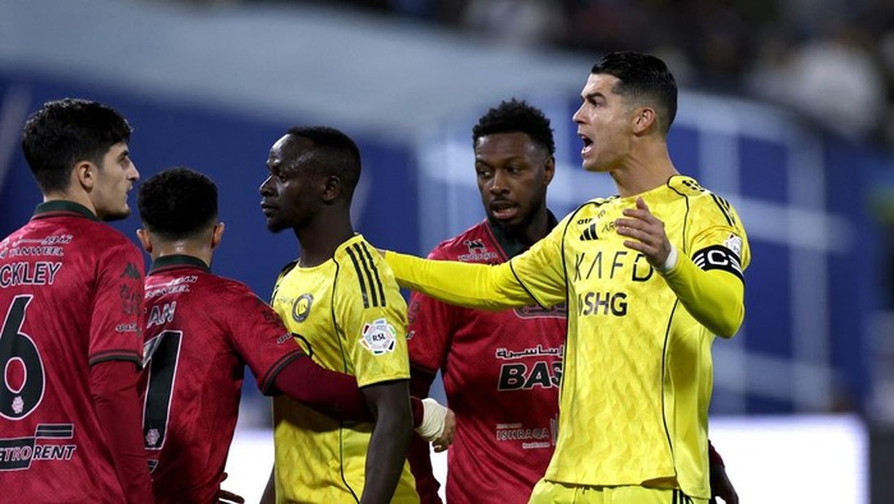 Ronaldo Cetak Gol, Al Nassr Gasak Al Kholood 3-0 di Liga Arab Saudi
