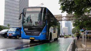 Banjir Jakarta Pagi Ini, Sejumlah Rute Transjakarta dan Mikrotrans Terpaksa Dialihkan