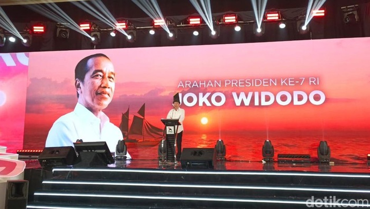 Jokowi Perintahkan PSI Perkuat Jaringan Online dan Offline Hingga Tingkat RT/RW