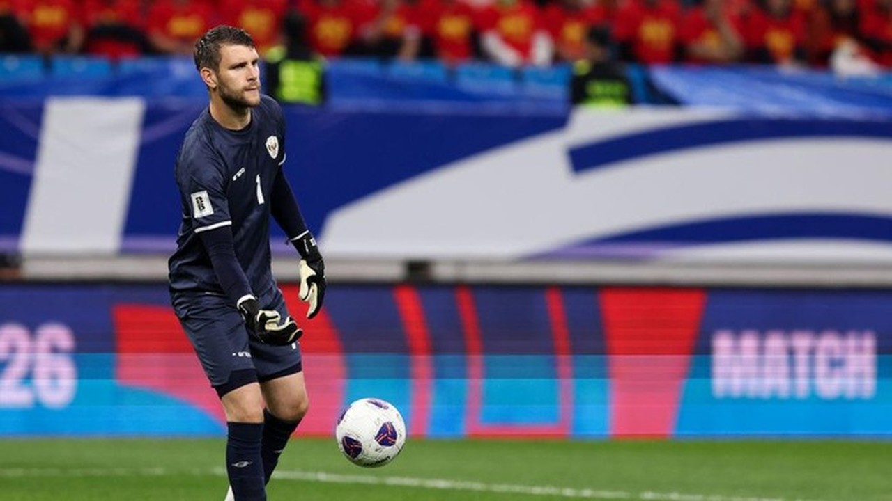 Ajax Amsterdam Segera Umumkan Rekrutan Maarten Paes, Dikontrak Hingga 2029