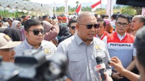 Andre Rosiade Puji Dony Oskaria: Pembangunan Huntara Korban Bencana Sumbar Cepat dan Berkualitas