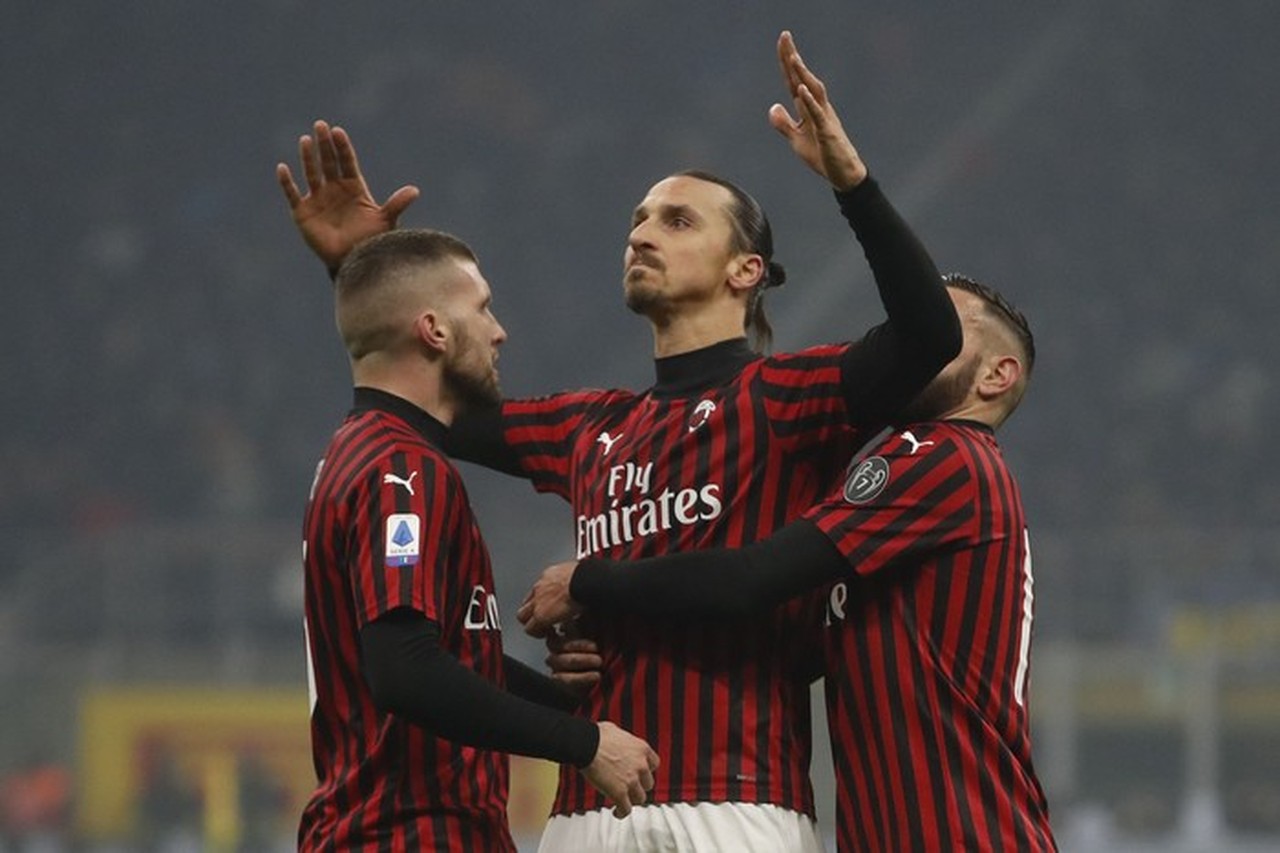 Derby Della Madonnina: 15 Bintang Top yang Pernah Merumput di AC Milan dan Inter Milan Derby Della Madonnina: 15 Bintang Top yang Pernah Merumput di AC Milan dan Inter Milan