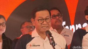 Gubernur Anung Duga Ada Pihak Sengaja Benturkan Warga dalam Tawuran Manggarai yang Kembali Pecah