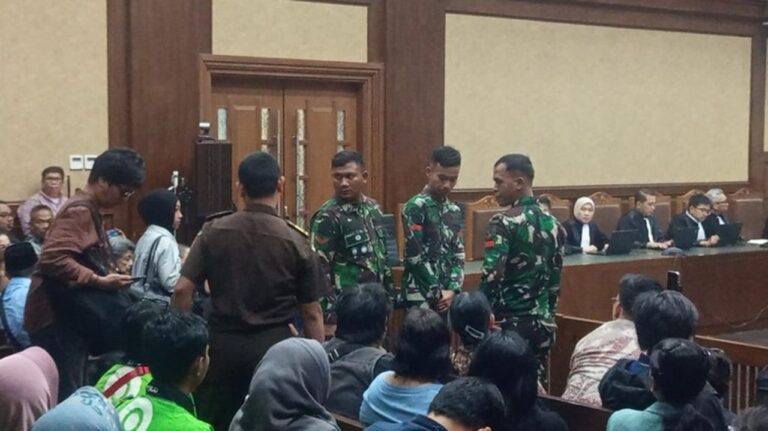 Jaksa Jelaskan Keberadaan Prajurit TNI di Sidang Korupsi Laptop Eks Mendikbudristek Nadiem Makarim