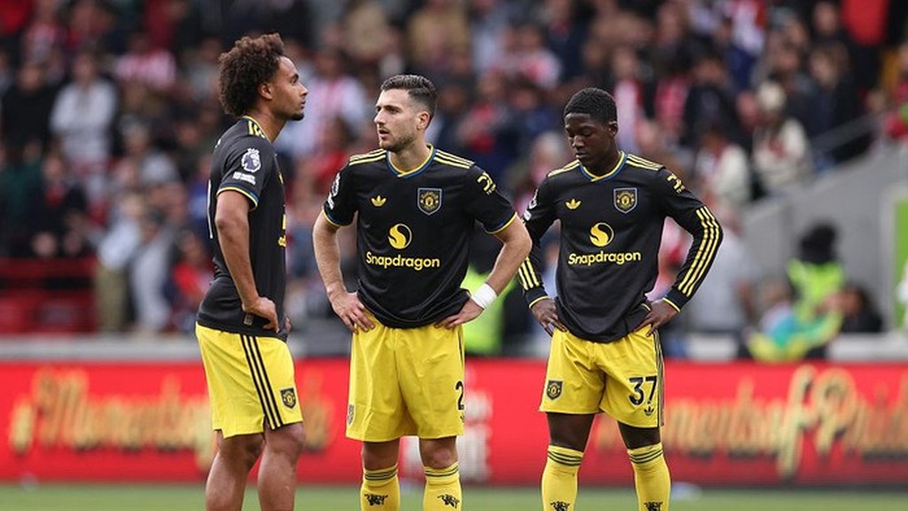 Manchester United Terancam Tergelincir Lebih Jauh Hadapi Man City dan Arsenal Manchester United Terancam Tergelincir Lebih Jauh Hadapi Man City dan Arsenal