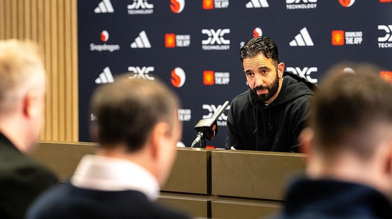 Rio Ferdinand Ungkap Keanehan Sebelum Ruben Amorim Dipecat MU: Ada Aura Dingin