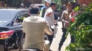 Menteri Kabinet Merah Putih Berdatangan ke Hambalang untuk Retret Kedua, Trenggono Naik Motor