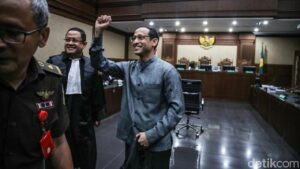 KUHAP Baru: Apa Perbedaan Sidang Nadiem Makarim yang Disebut Menguntungkan Terdakwa?