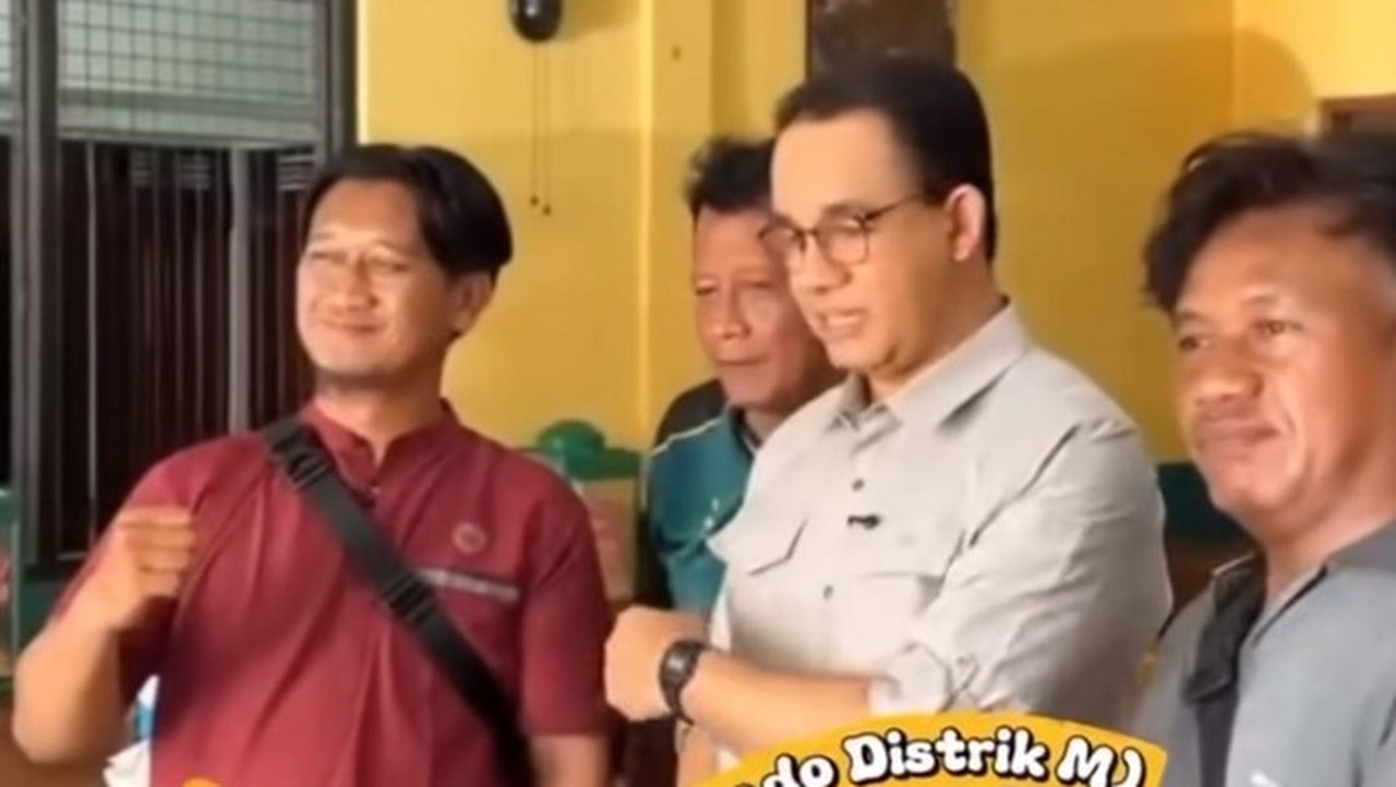 Kodam Diponegoro Klarifikasi: Intel yang Foto dengan Anies Baswedan Hanya Makan Siang