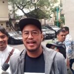 Pandji Pragiwaksono Penuhi Panggilan Polisi Terkait Laporan ‘Mens Rea’, Kuasa Hukum: Masih Tahap Awal