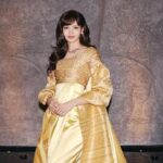 Film Lisa BLACKPINK Syuting di Kota Tua, Adegan Berbahaya Picu Penutupan Jalan