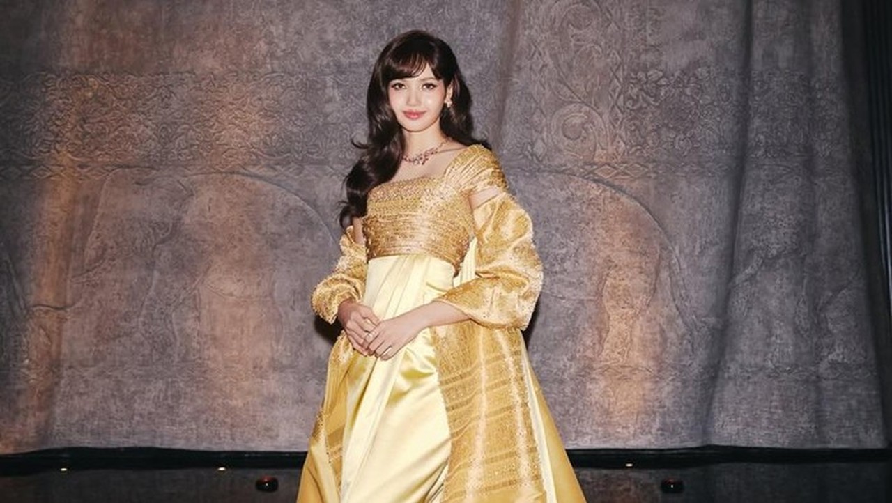 Film Lisa BLACKPINK Syuting di Kota Tua, Adegan Berbahaya Picu Penutupan Jalan