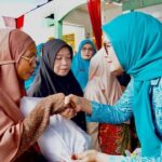 TP PKK Pusat Kirim 100 Paket Bantuan Peralatan Ibadah untuk Korban Bencana Agam