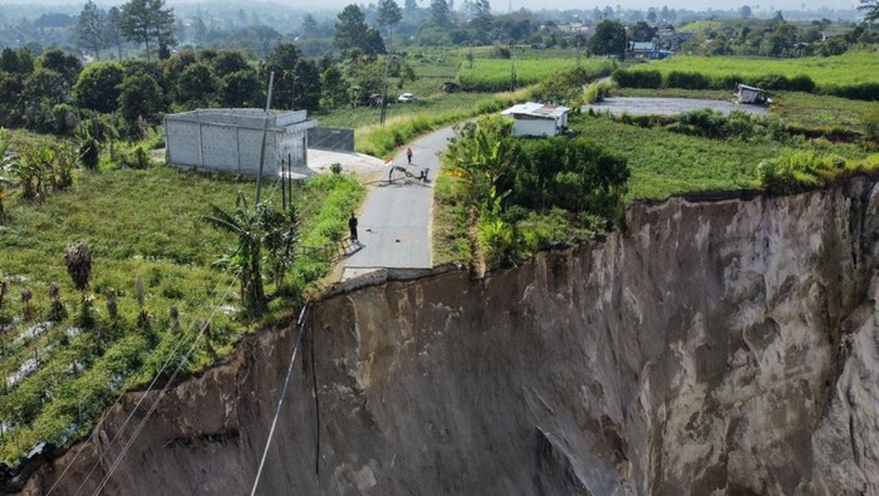 Menteri PUPR Dody Hanggodo Tinjau Longsor Aceh Tengah, Tiga Kali Longsor Susulan Terjadi