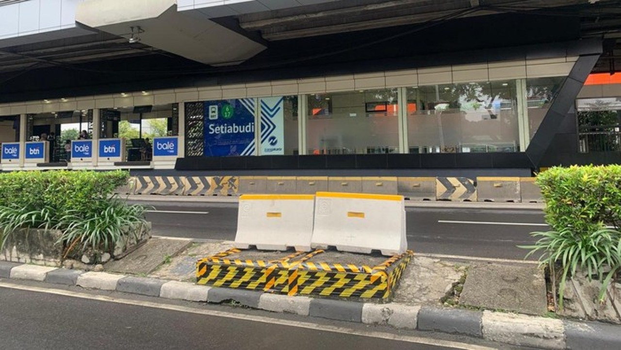 Pramono Anung Percepat Pembongkaran Tiang Monorel Rasuna Said, Target Sehari Potong 5 Tiang